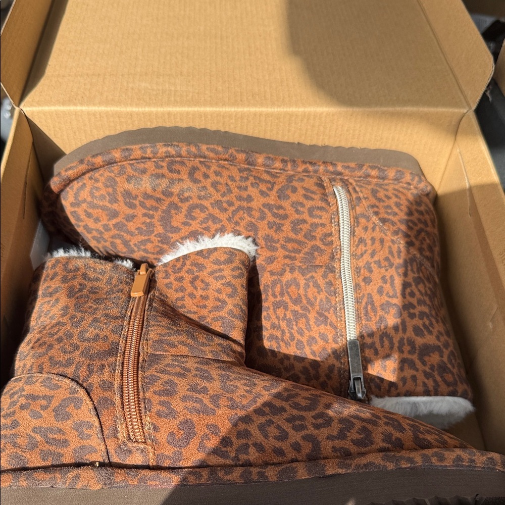 Steve Madden Kids Leopard Print Brown Tan Faux Fur Boots